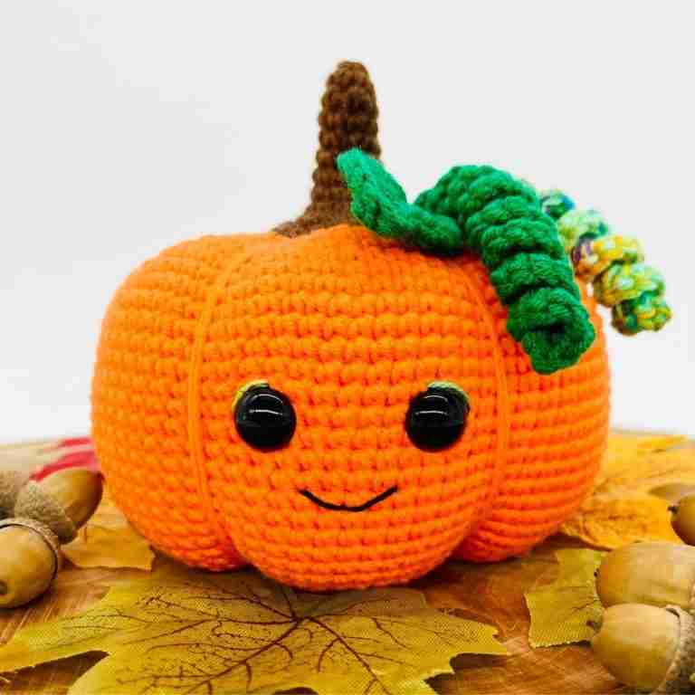 Free crochet pumpkin pattern