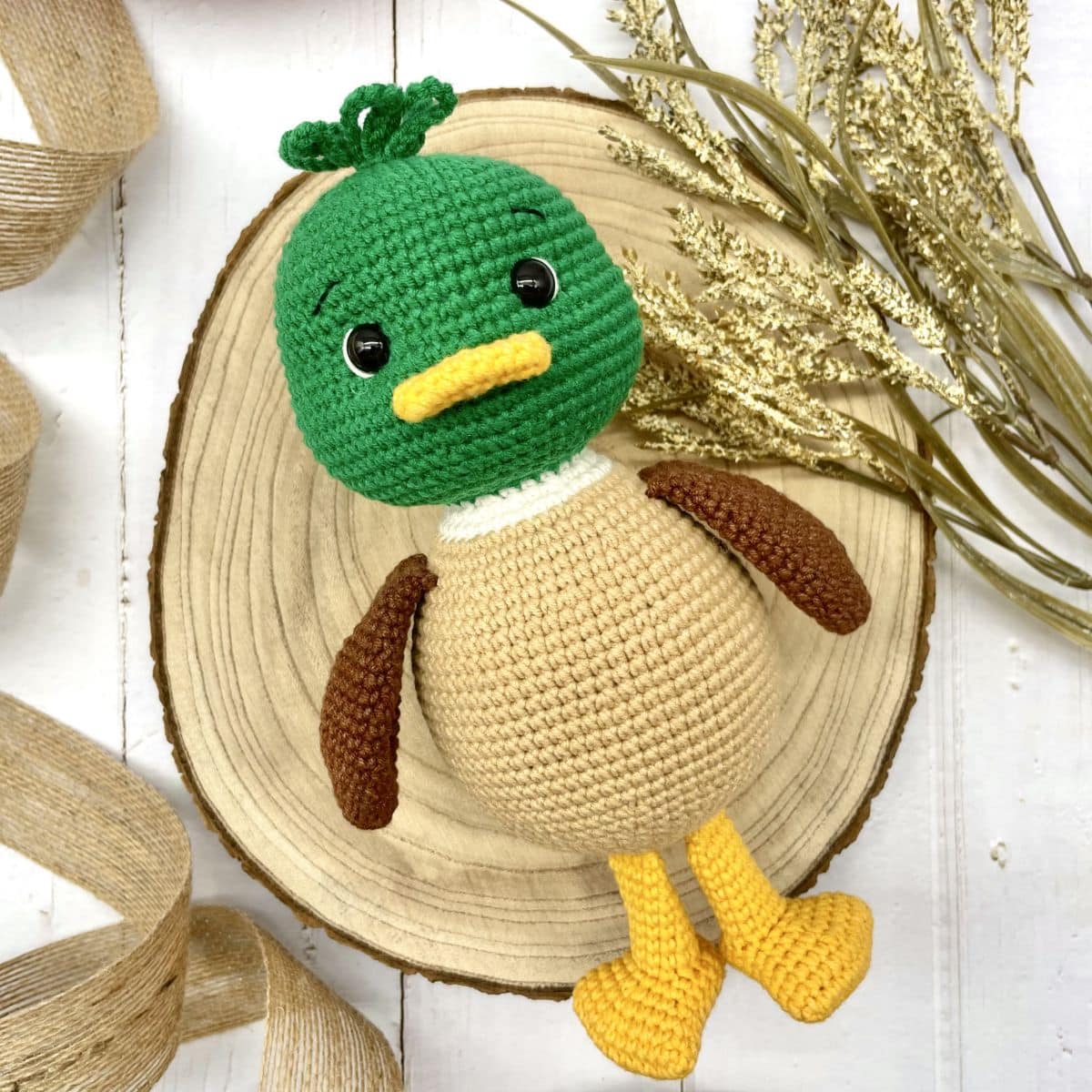 NO-SEW duck crochet pattern free, free duck Amigurumi pattern